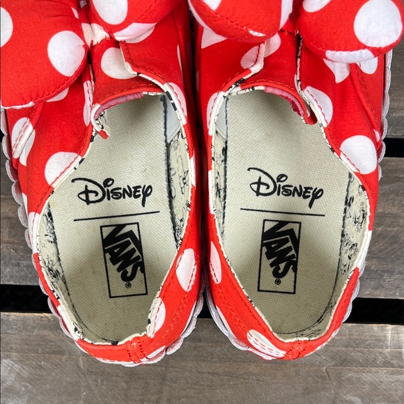 Vans RARE Authentic x Disney Minnie Mouse Red Bow with White Polka Dots Sneakers - Picture 10 of 11